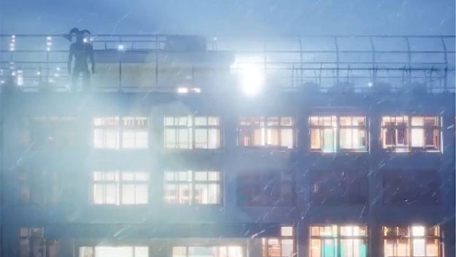 Khám phá trường học bí ẩn bằng nguồn sáng từ đèn pin điện thoại