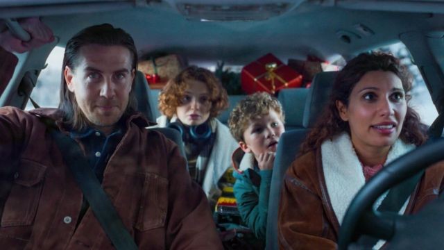 Mắc bẫy lũ tí quậy là bộ phim hoạt hình live-action hài hước cho cả gia đình