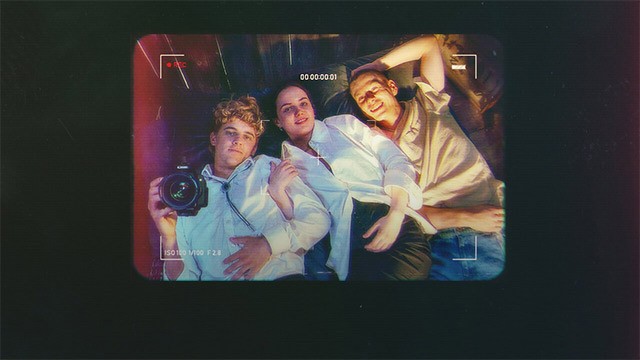 Tình bạn của Lena và Niko sẽ được thử thách khi người thứ 3 xuất hiện...