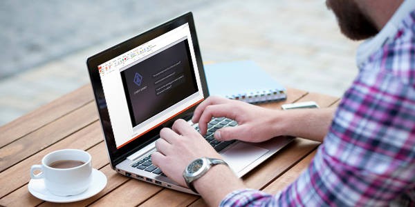 Adobe Presenter biến slide thành video tương tác