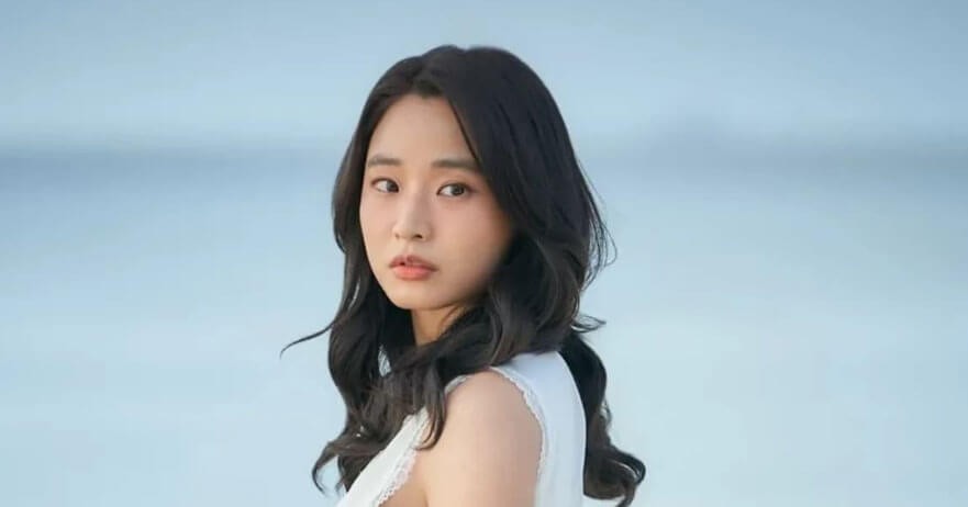 Bang Hyo Rin vai Shin Ju Ae