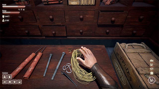 Chuẩn bị thuốc men, thức ăn, áo ấm và dụng cụ cần thiết trước khi lên đường