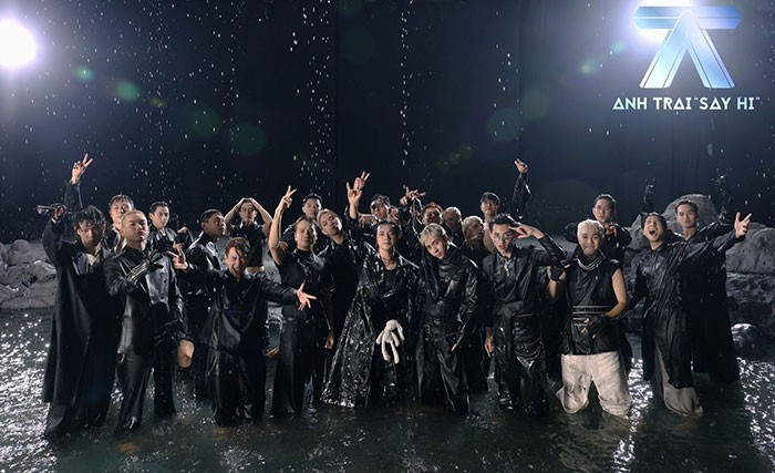 Hình ảnh trong MV The Stars - ca khúc chủ đề của Anh Trai Say Hi