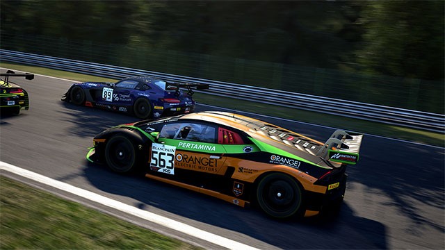 Assetto Corsa Competizione là game đua xe cực kỳ chi tiết và chân thực trên máy tính
