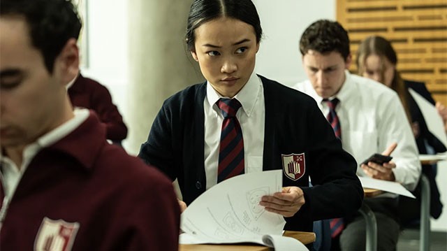 Phi vụ gian lận học đường đã được nâng cấp xuyên quốc gia với những chiêu trò mới