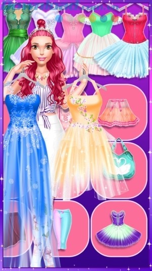 Rất nhiều mẫu váy cho người chơi lựa chọn