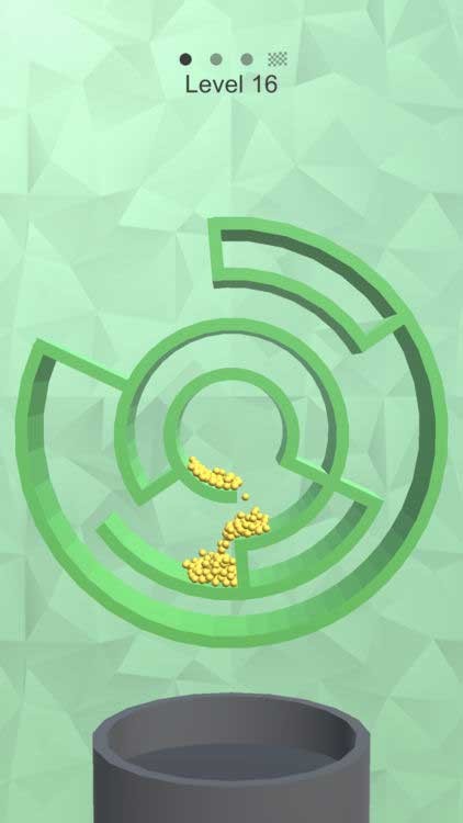 Xoay mê cung để dẫn bóng đi ra lối thoát