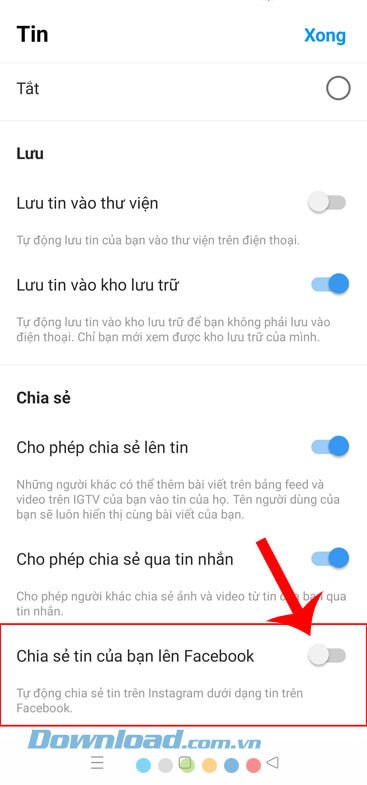 Gạt công tắc tại mục Chia sẻ tin của bạn lên Facebook