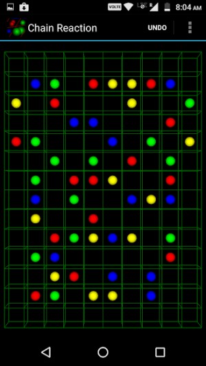 kiểm soát bàn cờ bằng cách loại bỏ các trái bóng của đối thủ