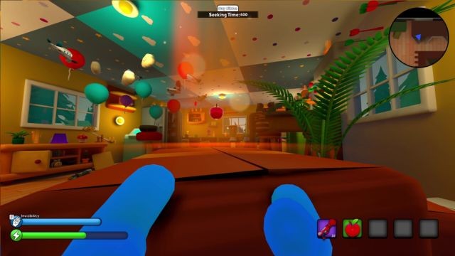 Leo trèo, chạy nhảy tự do trong thế giới đồ chơi rộng lớn