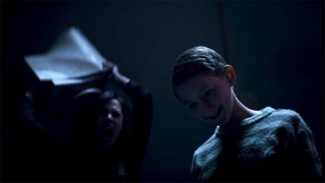 Dead David là bộ phim kinh dị siêu nhiên Mỹ dựa trên loạt tweet của họa sĩ truyện tranh Adma Ellis