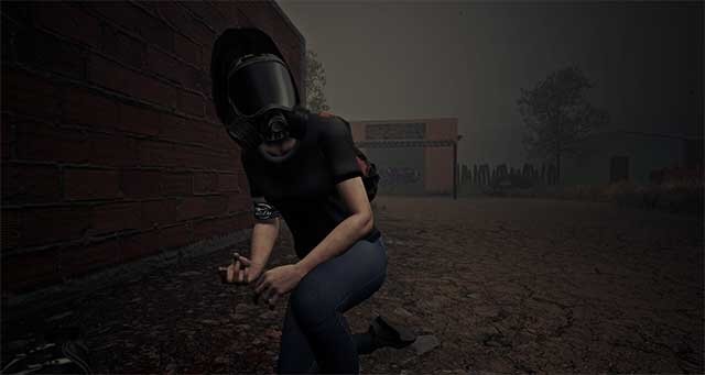 Đeo mặt nạ bảo hộ để tránh tác động của màn sương mù bí ẩn