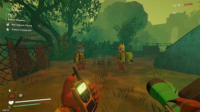 Mang đồ vật bằng cả hai tay theo ý bạn