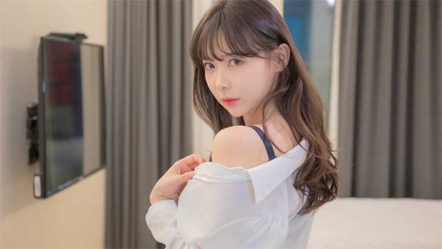 Trải nghiệm chuyện tình với bốn nữ chính quyến rũ