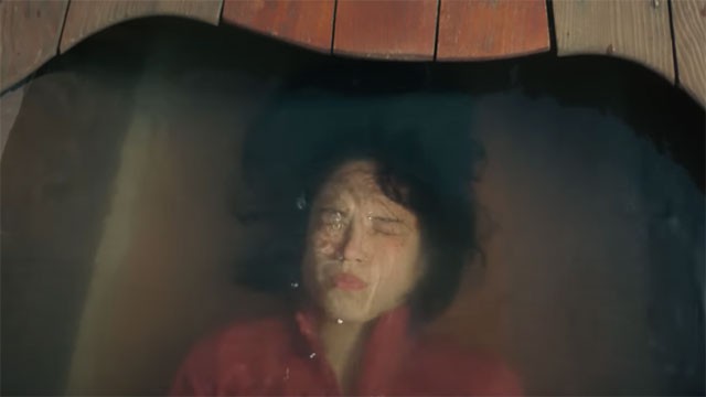 Don't Move là bộ phim có rất ít chuyển động nhưng lại khiến khán giả 'đứng ngồi không yên'