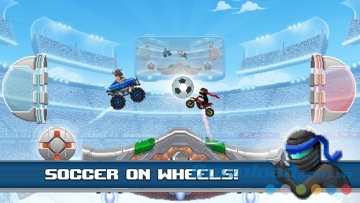 Đá bóng bằng... lốp xe trong Drive Ahead! Sports