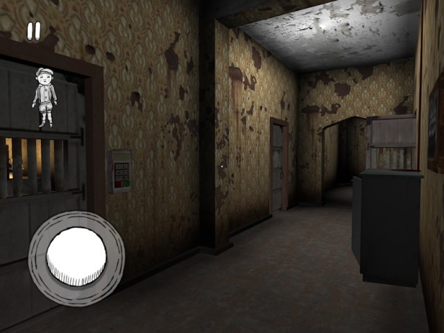 Ngôi trường rộng lớn có nhiều căn phòng, ngóc ngách