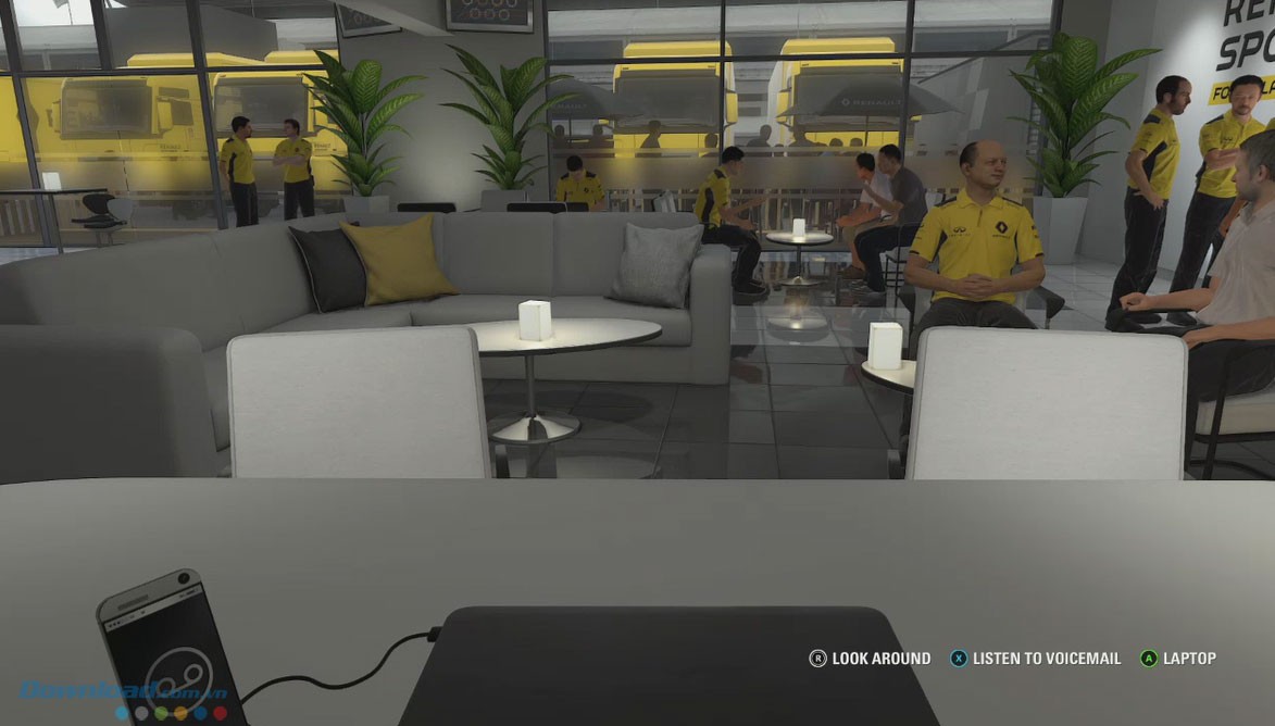 Trải nghiệm ngoài đường đua chân thực