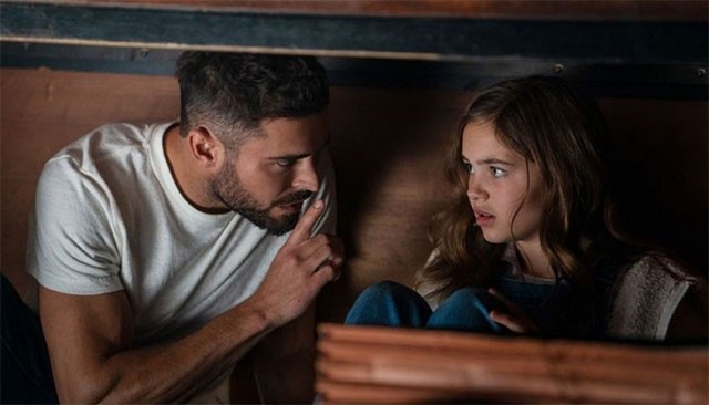 Firestarter cũng là câu chuyện cảm động về tình cha con và tình cảm gia đình