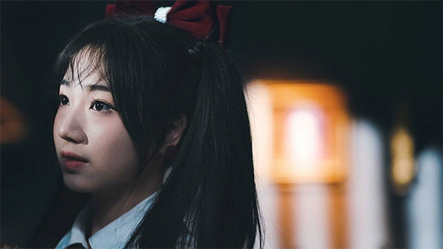 Flaky Love là game hẹn hò tương tác kết hợp phiêu lưu với cốt truyện độc đáo, lôi cuốn