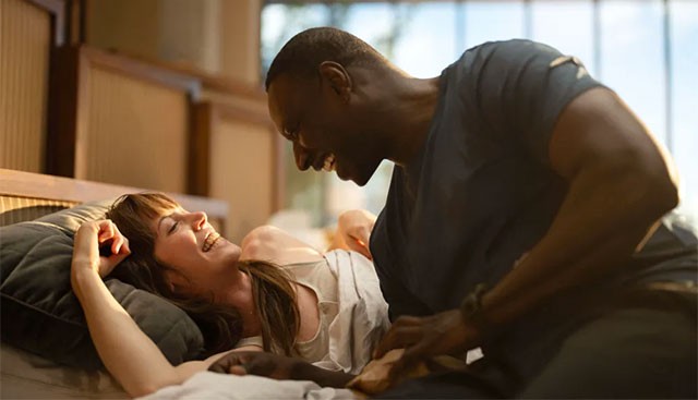 Omar Sy và Sara Giraudeau đảm nhận 2 vai chính với những 'phản ứng hóa học' khá thú vị