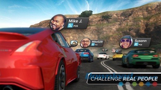 Cạnh tranh với game thủ thực trên đường đua online