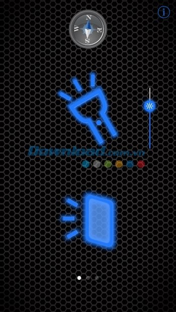 Đèn pin và la bàn