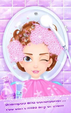 Gội đầu để chuẩn bị tạo kiểu