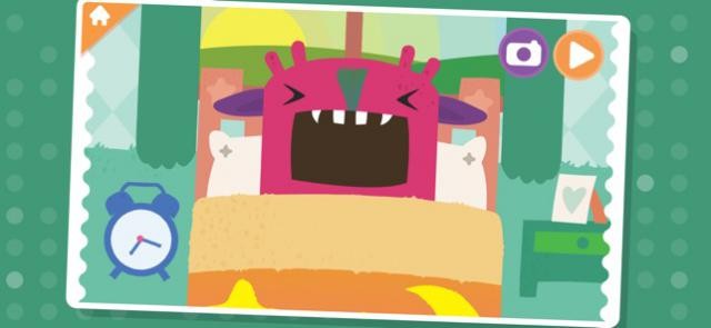 Bé chăm sóc một người bạn quái vật trong game Highlights Monster Day