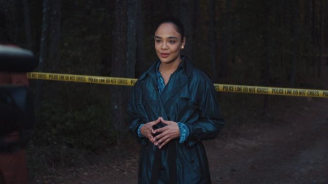 His & Hers (2026) là bộ phim chuyển thể từ tiểu thuyết cùng tên của Alice Feeney