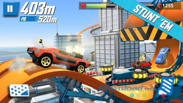 Trình diễn những pha đua nguy hiểm