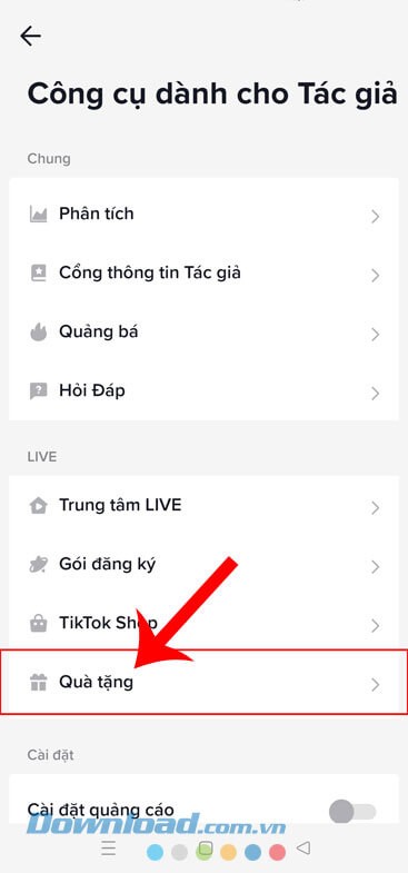 Ấn vào mục Quà tặng