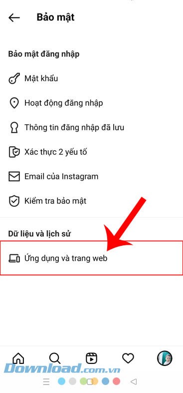 Chạm vào mục Ứng dụng và trang web