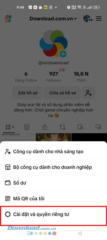 Chạm vào mục Cài đặt và quyền riêng tư