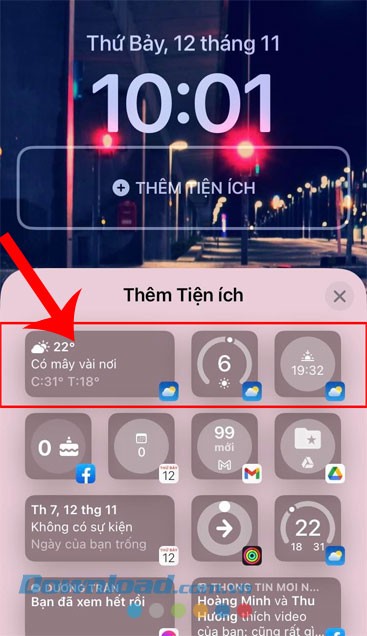Chạm và chọn các tiện ích dự báo thời tiết