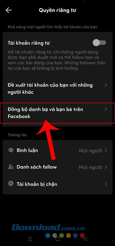 Ấn vào mục Đồng bộ danh bạ và bạn bè trên Facebook