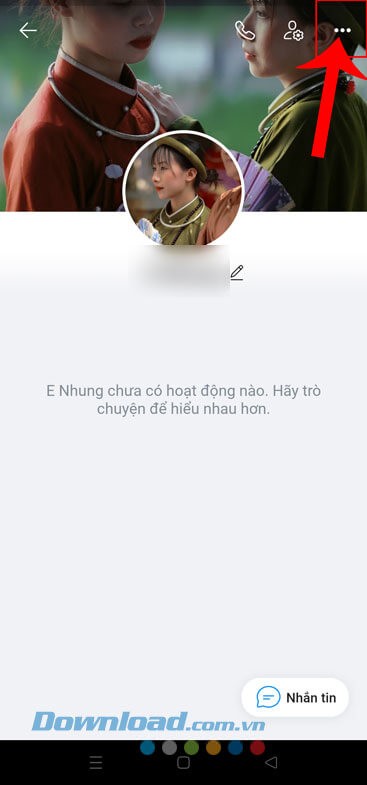 Ấn vào biểu tượng dấu ba chấm