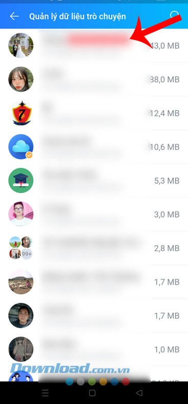 Chọn một cuộc trò chuyện bất kỳ