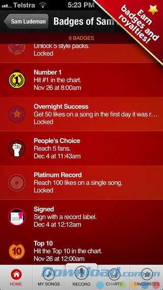 Nhận huy chương cho thành tích nổi bật