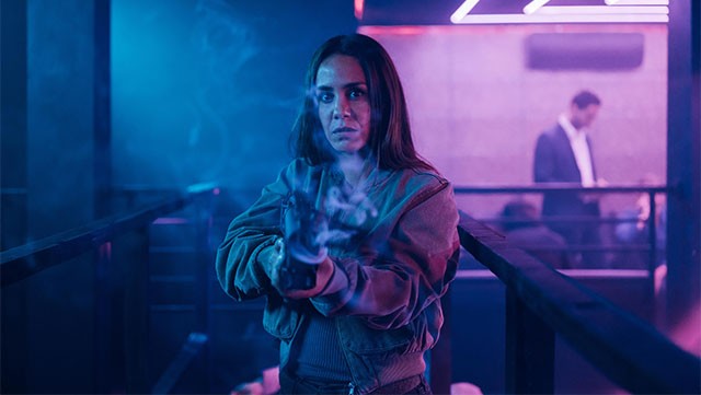 Với sự trợ giúp của nữ cảnh sát dũng cảm, nhiệt huyết trên hành trình chống lại băng đảng mafia