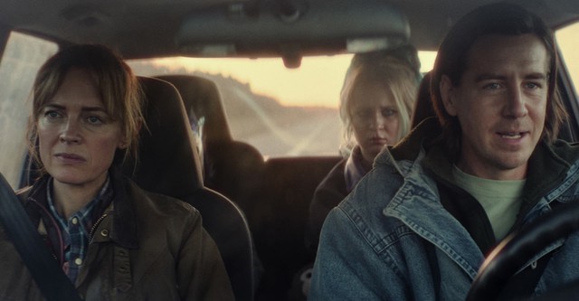 Khám phá những góc khuất của hôn nhân gia đình và cách để hàn gắn những rạn nứt