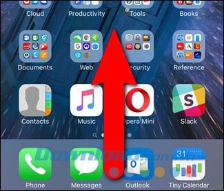Vuốt màn hình để mở Control Center