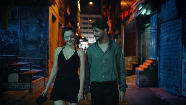 Cùng Kutay khám phá bản thân và thế giới thông qua mối quan hệ với Ayşil