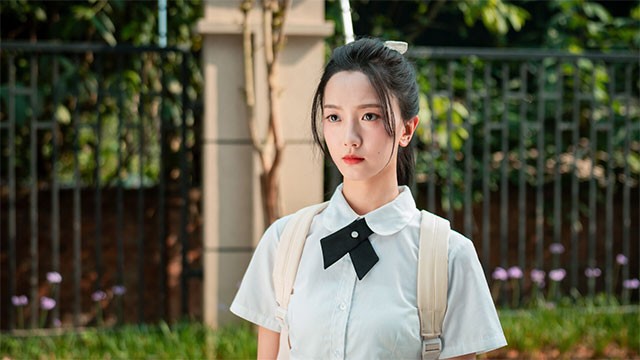 Love Is All Around Prequel là phần tiền truyền của game hẹn hò tương tác cùng tên do người thật đóng