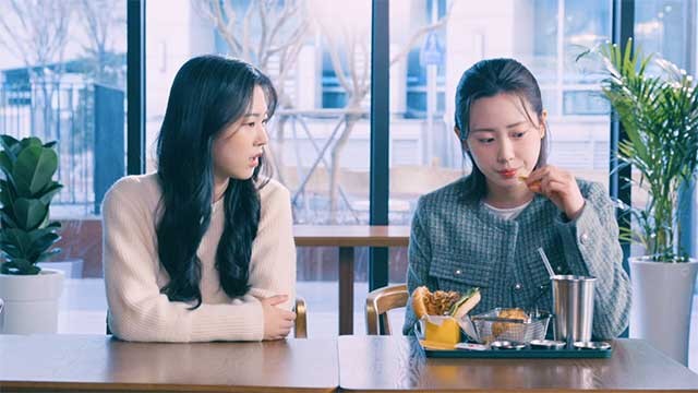 Trợ giúp của nhân vật chính trong hành trình tìm kiếm tình yêu