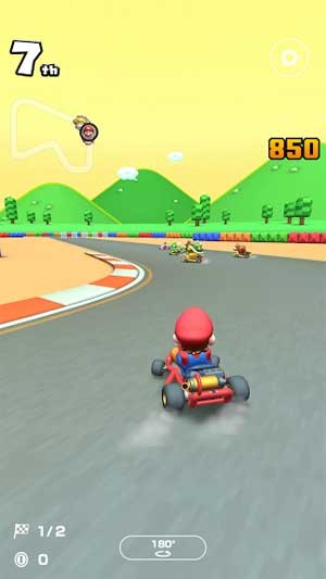 Mario Kart Tour có đồ họa tươi sáng và đầy màu sắc
