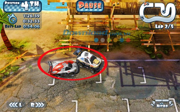 Cạnh tranh khốc liệt trên đường đua