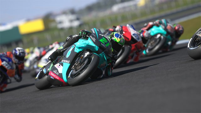 Cạnh tranh với những tay đua huyền thoại thuộc series MotoGP