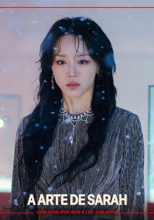 Shin Hye Sun thủ vai Sarah Kim