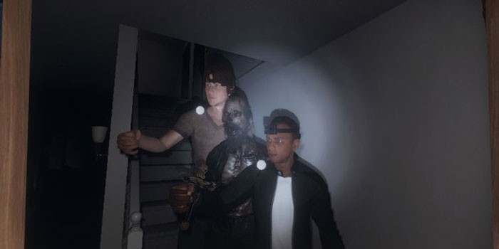 Một hồn ma xuất hiện giữa 2 nhân vật trong Phasmophobia